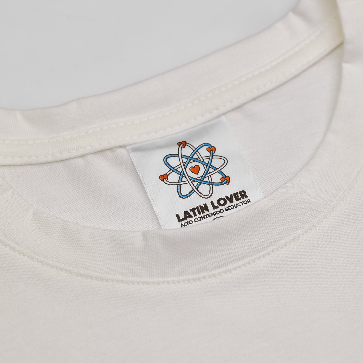 Latin Lover Basic Pocket Crema T-shirt