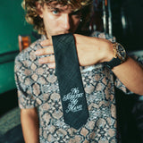 CORBATA NO SUELTES MI MANO