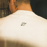 CAMISETA BÁSICA BORDADA CREMA